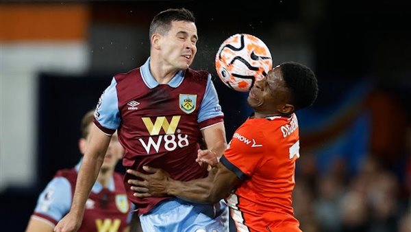 مباراة لوتون تاون