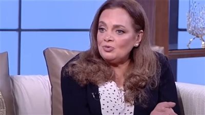 عفاف رشاد: زعلت إني مُتّ في مسلسل المداح وكان نفسي أكمل.. والسوشيال ميديا بوظت الدنيا