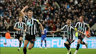 نيوكاسل ينهي الشوط الأول متقدما على باريس سان جيرمان بثنائية في دوري أبطال أوروبا