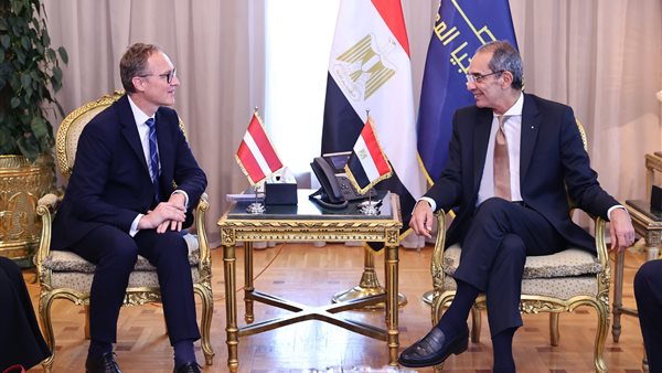 الاتصالات وتكنولوجيا