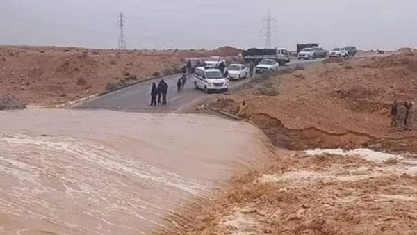 جانب من السيول