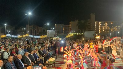 بأعلام مصر.. الآلاف من أبناء محافظة بورسعيد يحتفلون بـ اليوبيل الذهبي لنصر أكتوبر |صور