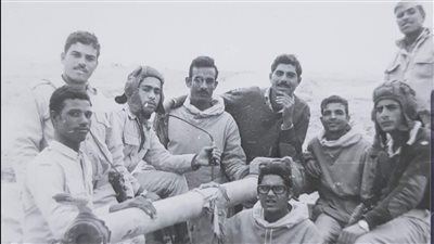 شوفنا الموت بعنينا.. أحد أبطال حرب أكتوبر: إخواتنا اتضربوا بالصواريخ قدامنا