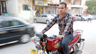 شاب يعثر على 15 ألف جنيه ويرد المبلغ إلى صاحبه بالفيوم