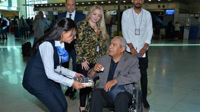 مصر للطيران تحتفل بالذكرى الخمسين لنصر أكتوبر المجيد | صور 