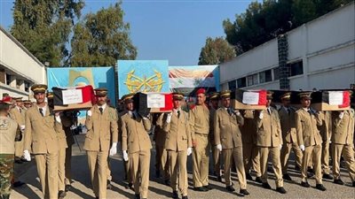 عشرات الضحايا والمصابين.. تفاصيل الهجوم الإرهابي على الكلية الحربية بسوريا | بث مباشر