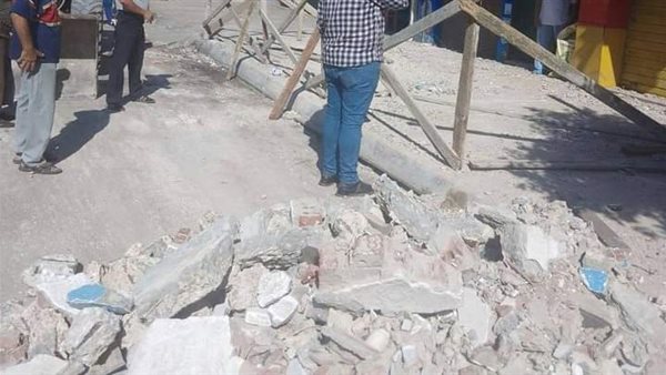 انهيار أجزاء من عقار