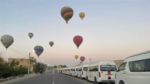 رحلات البالون الطائر
