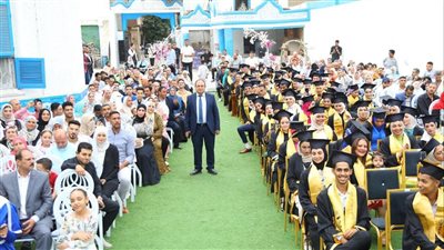 الصحة تحتفل بتخريج دفعة جديدة من شعبة التمريض بالمعهد الفني الصحي بإمبابة