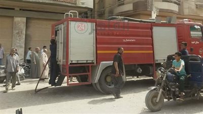 الدفع بـ3 سيارات إطفاء للسيطرة على حريق حظيرة مواشي في قها 