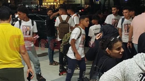 أفراد الحملة الدعائية