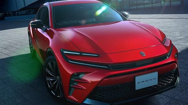 تويوتا كراون سبورت SUV
