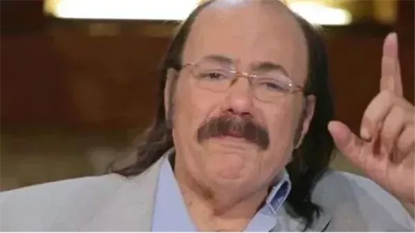 الفنان طلعت زكريا