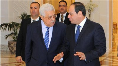 السيسي يتلقي اتصالًا هاتفيًا من الرئيس الفلسطيني.. وأبو مازن يشيد بالدعم المصري الدائم للقضية