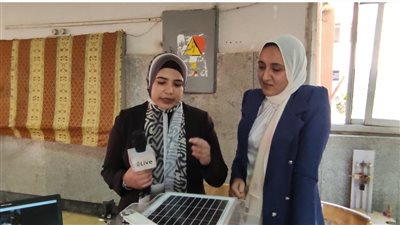 بالموبايل.. مشروع لطلاب هندسة منوف للاستفادة القصوى من الطاقة الشمسية: الألواح هتروح ورا الشمس| فيديو