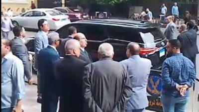 عبد السند يمامة يصل إلى الهيئة الوطنية للانتخابات للتقدم بأوراق ترشحه للانتخابات الرئاسية