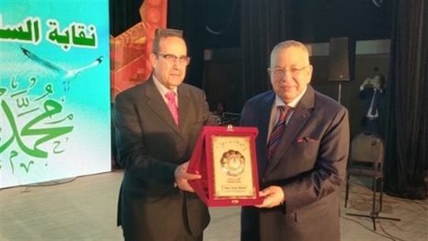 السيد محمود الشريف