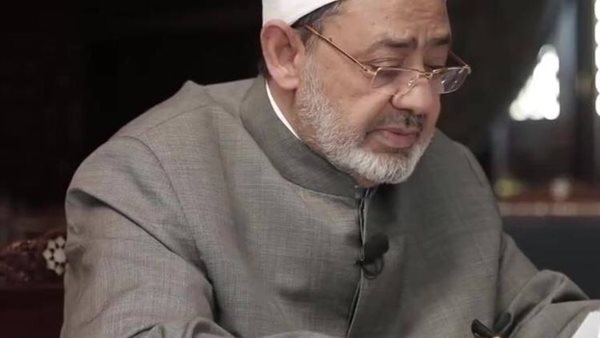 الدكتور أحمد الطيب