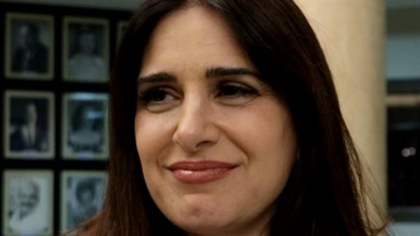 الفنانة ميرنا وليد