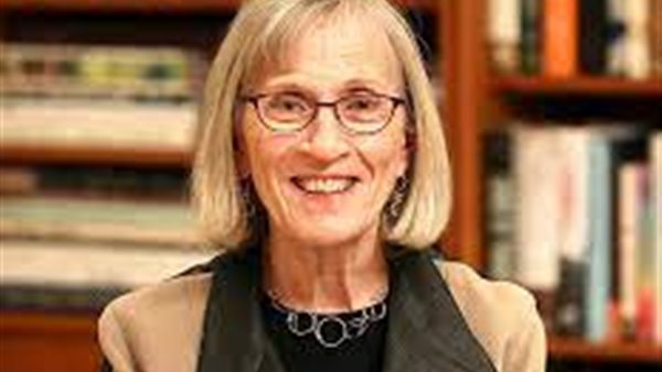 الأمريكية كلوديا