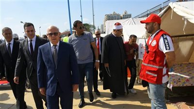  مصر 9 | محافظ بورسعيد يتفقد مخيم الإيواء العاجل بالميناء