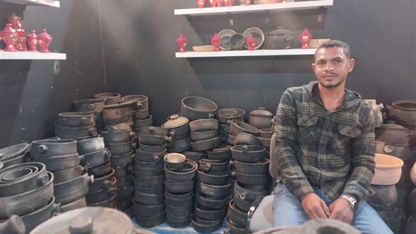 قنا تشارك في معرض