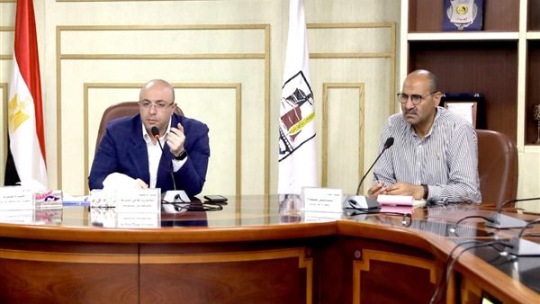 محافظ بني سويف والسكرتير