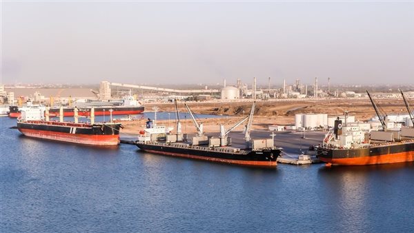 ميناء دمياط