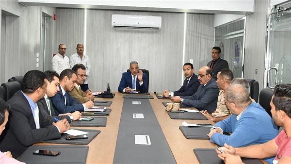 محافظ الفيوم يتابع