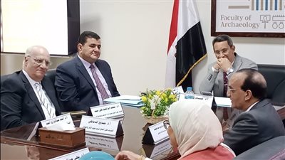 آثار عين شمس تعقد اجتماعًا لمناقشة تحديد مواعيد امتحانات الدراسات العليا 2023-2024 |صور 