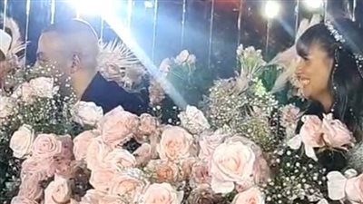 تامر عاشور مازحًا خلال عقد قرانه على الإعلامية نانسي نور: مش هعمل كده تاني