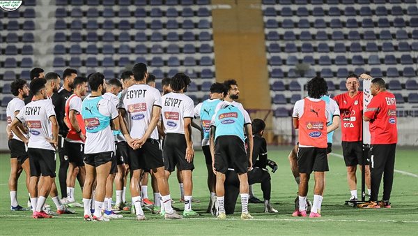 فيتوريا ولاعبي منتخب