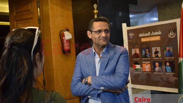 نقيب الصحفيين 