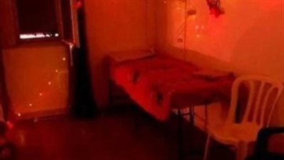 ضوء خافت وأعمال منافية.. تفاصيل جديدة بواقعة ضبط 8 متهمين داخل نادٍ صحي تخصص بجلسات الاسترخاء بحدائق الأهرام| بث مباشر 