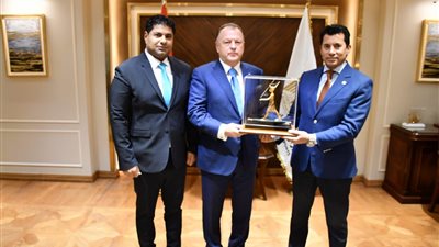 وزير الرياضة يلتقي رئيس الاتحاد الدولي للجودو.. ويتفق على إقامة مركز عالمي للتدريب في مصر