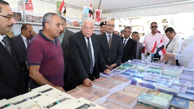 محافظ جنوب سيناء ورئيس هيئة الكتاب يفتتحان الدورة الثانية لمعرض شرم الشيخ للكتاب