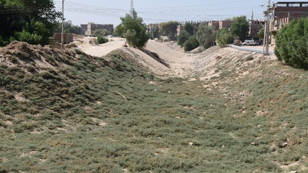 مخرات السيول بقنا