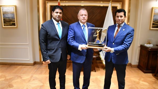 لقاء وزير الرياضة