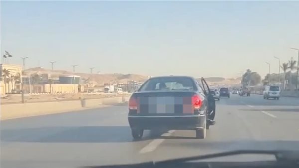 سيارة-أرشيفية