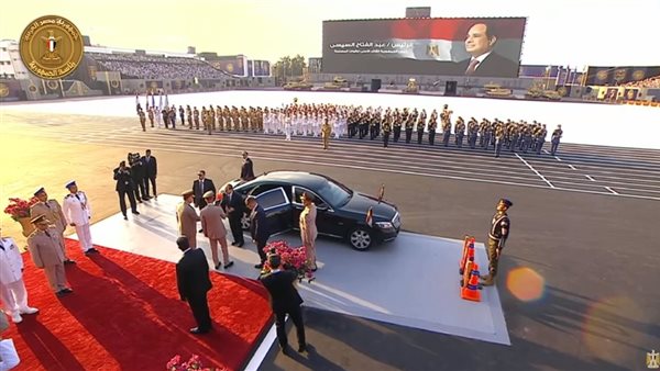 السيسي يصل مقر حفل