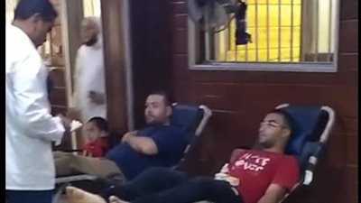 قطرة دماء تساوي حياة.. توافد المواطنين من مختلف المحافظات للتبرع بالدم لصالح الشعب الفلسطيني | بث مباشر 