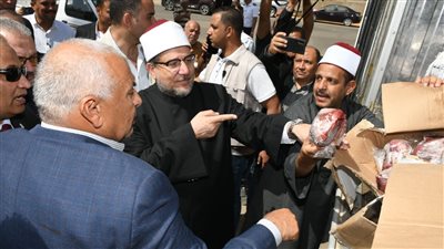 الأوقاف توزّع الدفعة الخامسة من لحوم الأضاحي والإطعام بالوادي الجديد