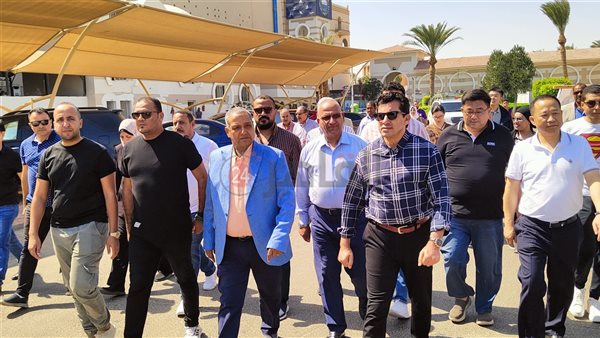 وزير الشباب والرياضة