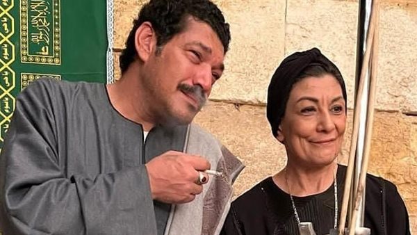 سماح وأنور وباسم