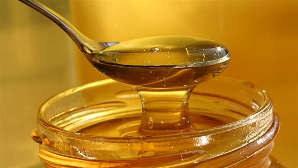 الماء الساخن بالعسل
