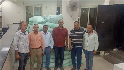 ضبط 125 شيكارة دقيق مدعم قبل بيعها بالسوق السوداء وتحرير 50 محضرا تموينيا بأسيوط