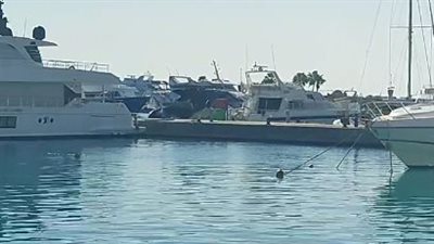 تزامنًا مع استقرار الطقس.. السياح والمصطافون يستمتعون بالرحلات البحرية في الغردقة | بث مباشر