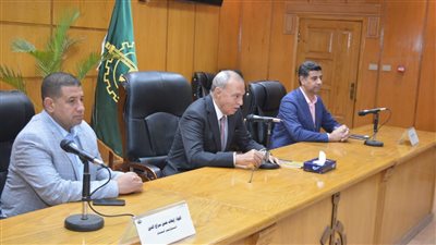 محافظ القليوبية يُتابع استكمال اختبارات التعاقد مع 119 مهندسًا بالأجر اليومي 