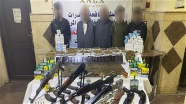 المتهمون والمضبوطات