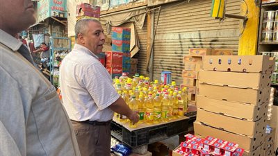 حملة مكبرة للرقابة على المحلات التجارية والأسواق بالفيوم